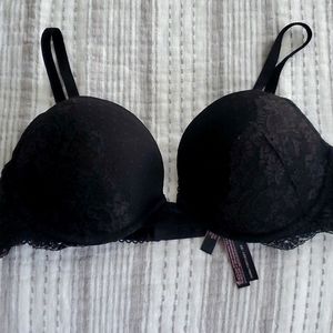 Victoria's Secret push up bra. All black lace size 36D